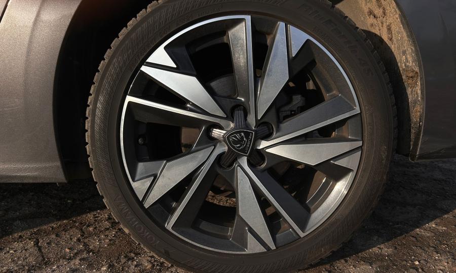 WhatsApp Image 2025-12-03 at 13.41.5914