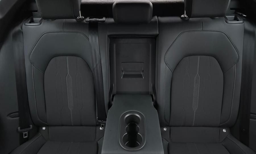 WhatsApp Image 2025-12-04 at 14.48.5933